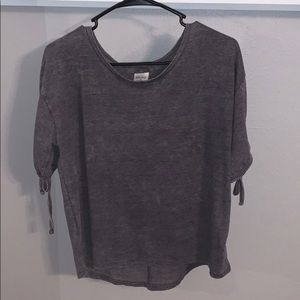 Plain grey tee